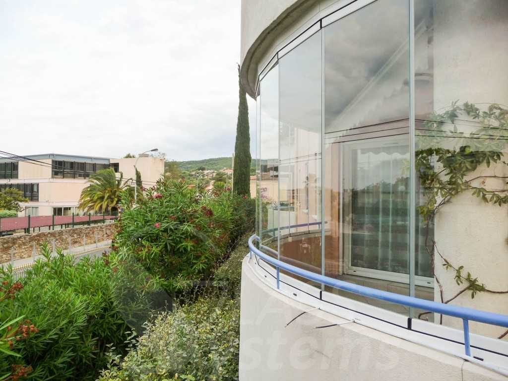 Balcon tout en verre en cercle balcon verre cercle