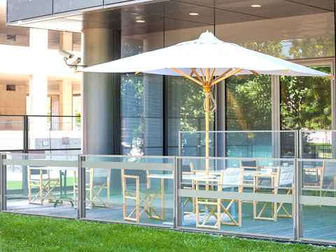Paravent telescopique glass systems