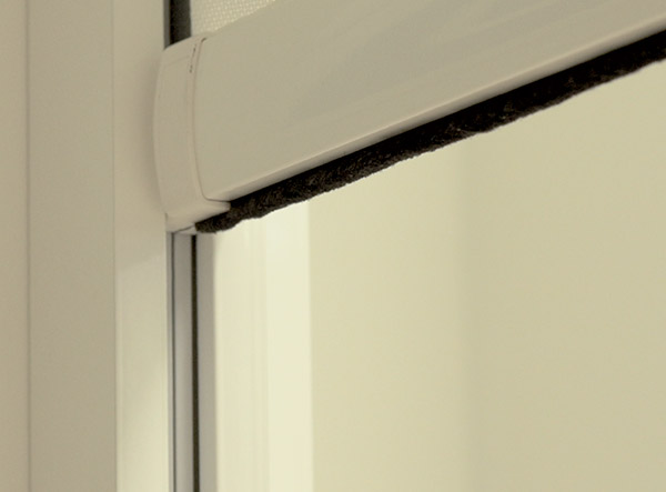 Glissiere soudée store vertical Habitat ZIP