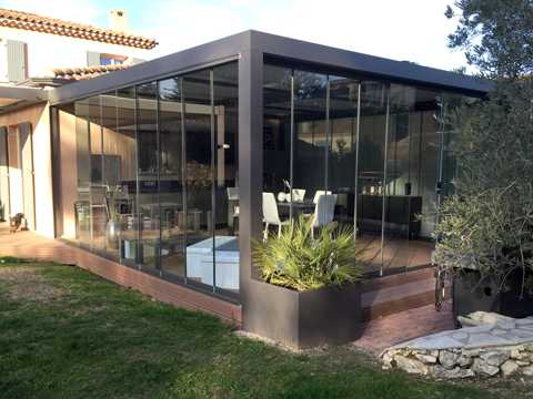 Fermeture vitrage sur pergola