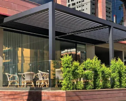 Brise-Soleil Orientable Coulissant compatible avec la pergola bioclimatique Glass Systems et autres pergolas du marché français