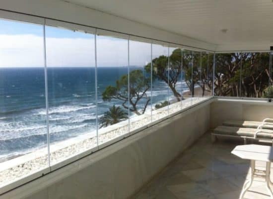 Le Verre Panoramique, solution de fermeture pour aménagement extérieur chez Glass Systems